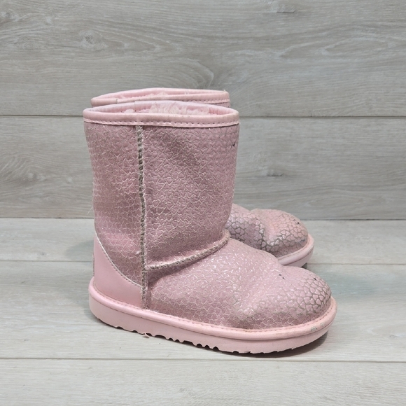 UGG Kids Girl  Pink Fleece Leather Sheepskin Boots Shoes Sz 13 - Picture 1 of 11